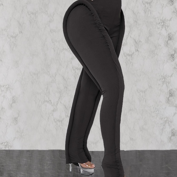 Solid Ruched Solid Legging - Picture 2 of 2
